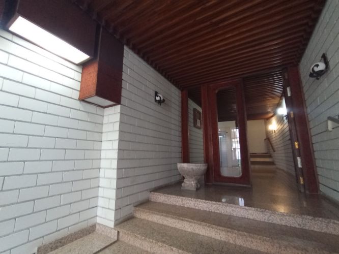 PISO EN VENTA EN PLENO CENTRO