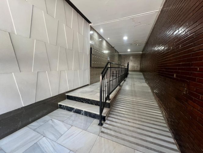 ¡Vivienda con ascensor y terraza en La Viñuela!