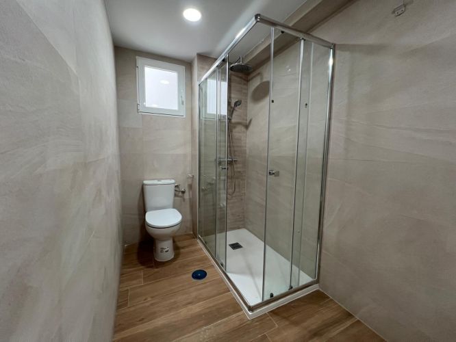 PISO REFORMADO A ESTRENAR CON ASCENSOR EN AVDA MEDINA AZAHARA