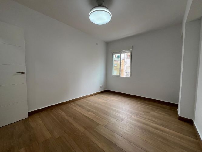 PISO REFORMADO A ESTRENAR CON ASCENSOR EN AVDA MEDINA AZAHARA