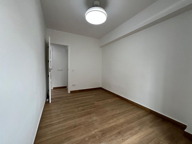 PISO REFORMADO A ESTRENAR CON ASCENSOR EN AVDA MEDINA AZAHARA