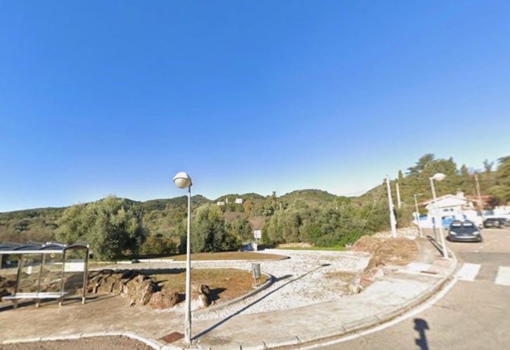 Terreno junto a colegio alauda