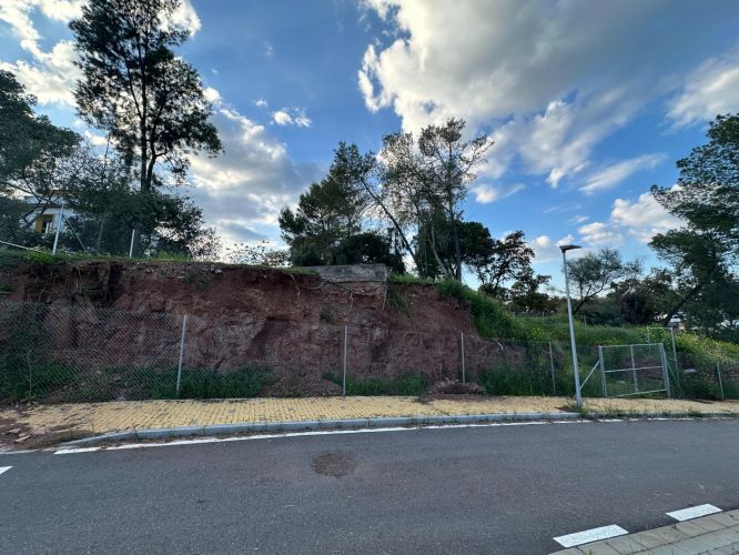 PARCELA URBANIZADA EN EL BRILLANTE