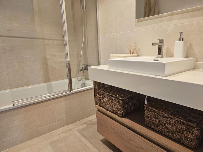 Espectacular ático dúplex de Córdoba. Prácticamente a estrenar y con una terraza solarium de 70 m2 con piscina privada
