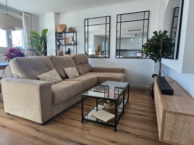 Espectacular ático dúplex de Córdoba. Prácticamente a estrenar y con una terraza solarium de 70 m2 con piscina privada