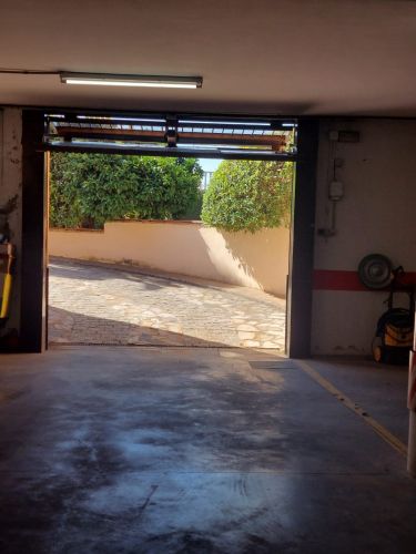 EXCLUSIVO CHALET PRÓXIMO A COLEGIO LA SALLE