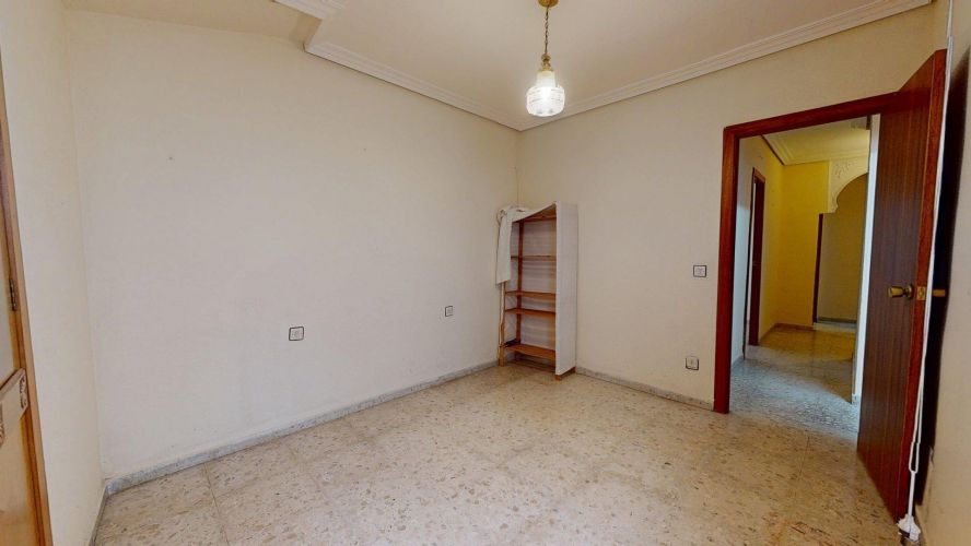 MAGNÍFICA VIVIENDA EN PLENA JUDERÍA CON AMPLIO PATIO PRIVADO