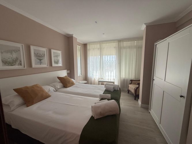 EXCLUSIVO CHALET EN ZONA PATRIARCA - CARRETERA DE LAS ERMITAS