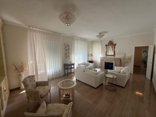 ESTUPENDO CHALET EN BRILLANTE!