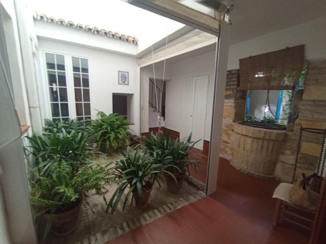 CASA SEÑORIAL EN PLENO CASCO HISTÓRICO DE CÓRDOBA