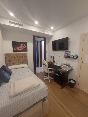 EXCLUSIVA VIVIENDA EN PLENA RONDA DE LOS TEJARES CON GARAJE Y TRASTERO