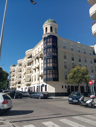 ÁTICO EN ALQUILER JUNTO A TORRE MAR MUERTA