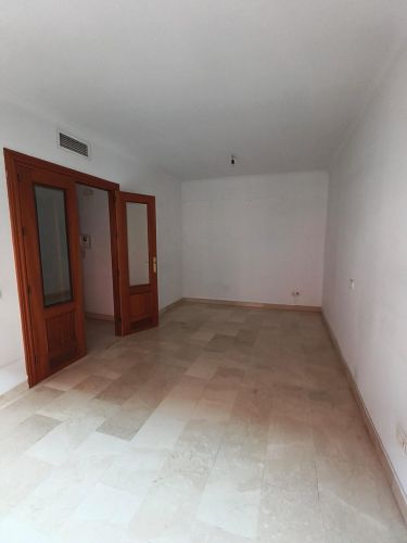 PISO DE DOS HABITACIONES Y DOS BAÑOS EN VALDEOLLEROS