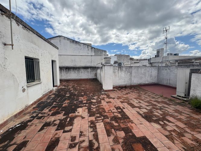 PISO EN PLENO CENTRO DE CORDOBA!