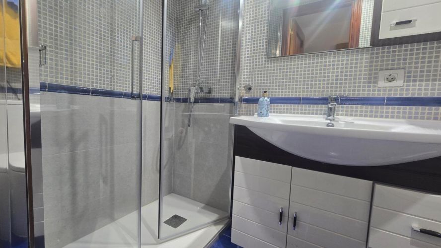 MAGNÍFICO PISO EN LEVANTE CON GARAJE, TRASTERO Y PATIO PRIVADO