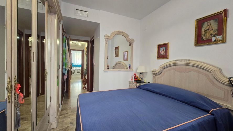 MAGNÍFICO PISO EN LEVANTE CON GARAJE, TRASTERO Y PATIO PRIVADO