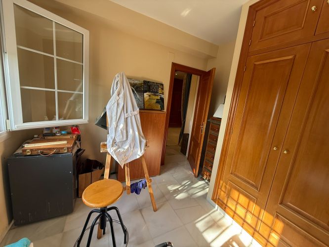 Exclusivo y Lujoso Chalet Independiente en el Brillante!