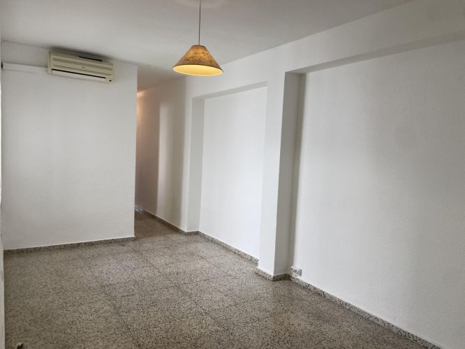 Piso ubicado en la Avenida de Almogávares.