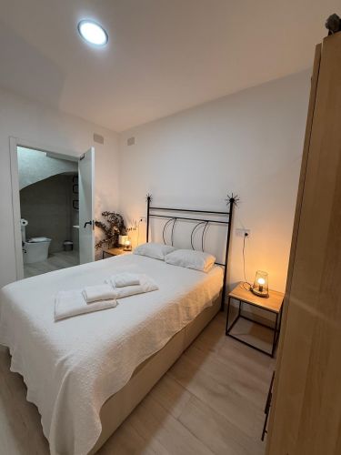 CASA DOS PLANTA CON LOFT INDEPENDIENTE