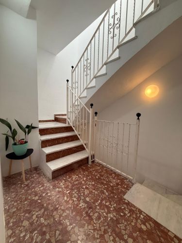 CASA DOS PLANTA CON LOFT INDEPENDIENTE