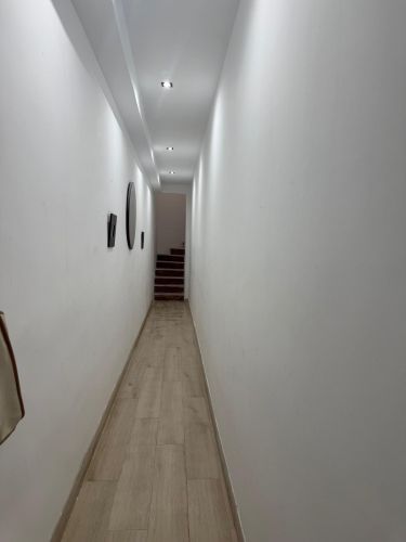CASA DOS PLANTA CON LOFT INDEPENDIENTE