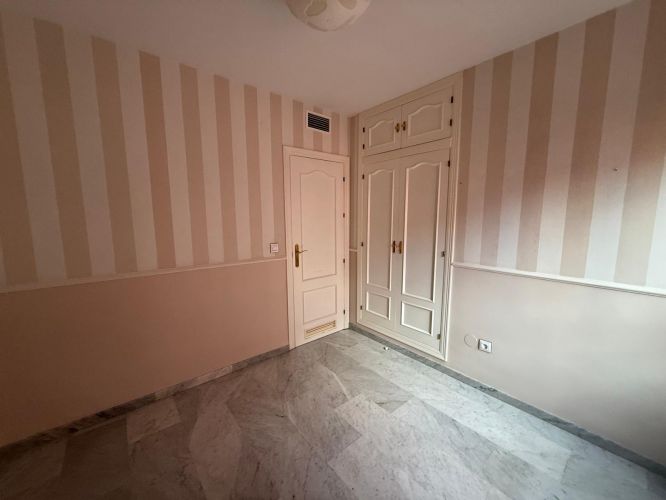 MAGNIFICO PISO JUNTO CAÑITO BAZAN