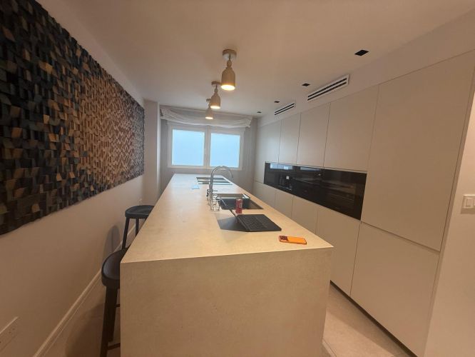 EXCLUSIVA  VIVIENDA DE LUJO TOTALEMENTE REFORMADA EN  EL CENTRO DE CORDOBA