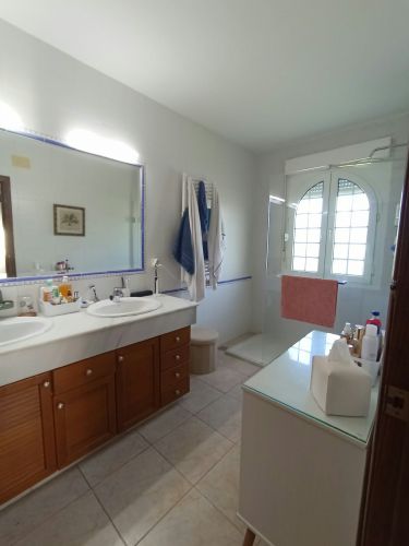 EXCLUSIVO CHALET CON VISTAS