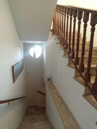 EXCLUSIVO CHALET CON VISTAS