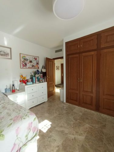 EXCLUSIVO CHALET CON VISTAS