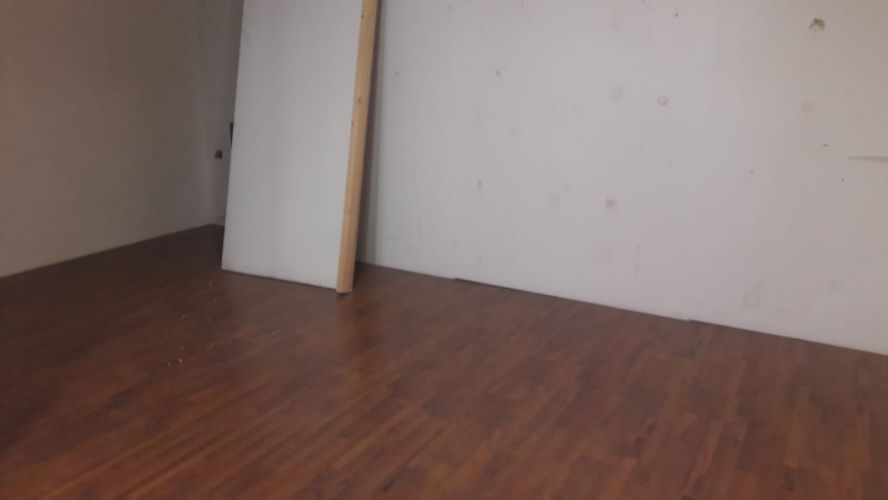 Local para entrar en zona centro