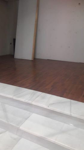 Local para entrar en zona centro